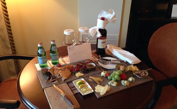 salamander-room-service