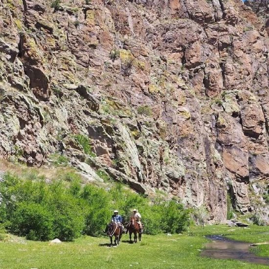 Geronimo Trail Guest Ranch